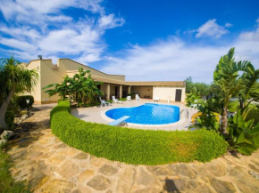 Отель Amazing villa in Mazara del Vallo with pool, Мацара Дель Валло